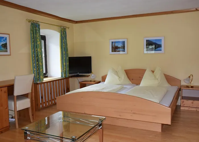 Pensionat Hohenau 3*